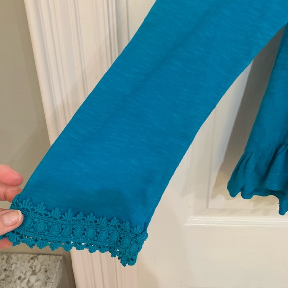 Girls size 10 bels & nun Turquoise top. - Picture 2 of 4